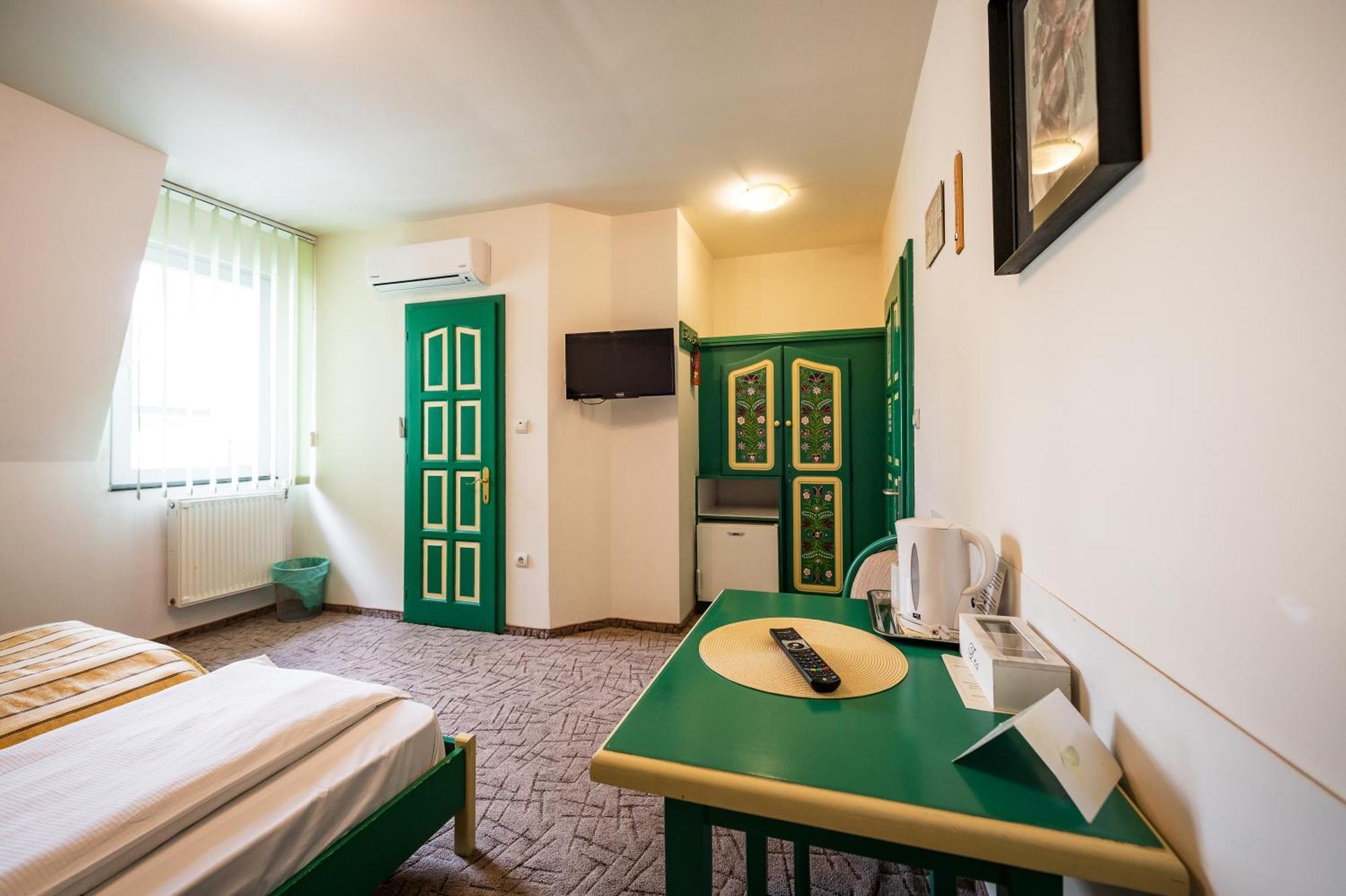 Hotel Sugas Sfântu-Gheorghe Eksteriør bilde