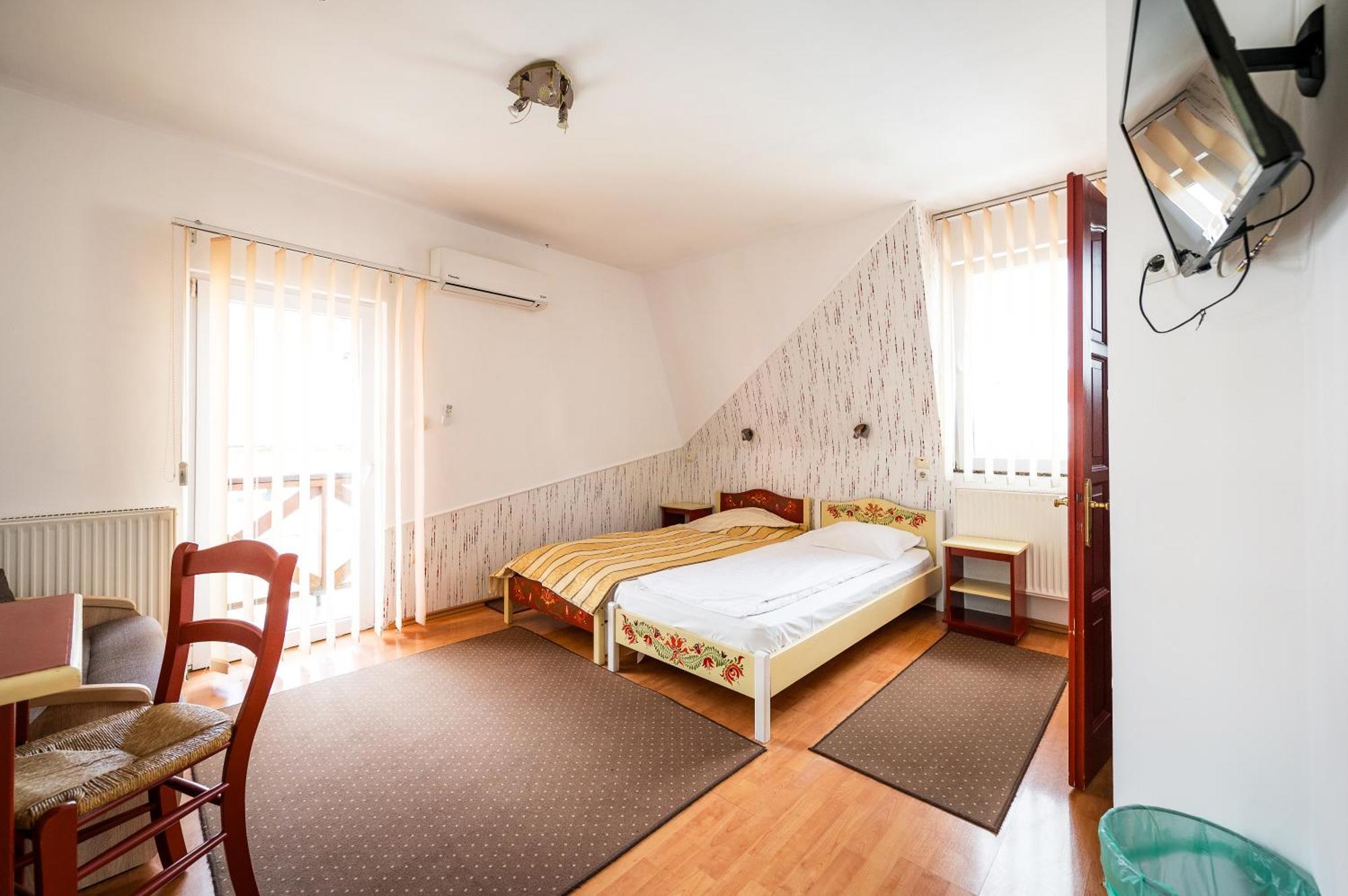 Hotel Sugas Sfântu-Gheorghe Eksteriør bilde
