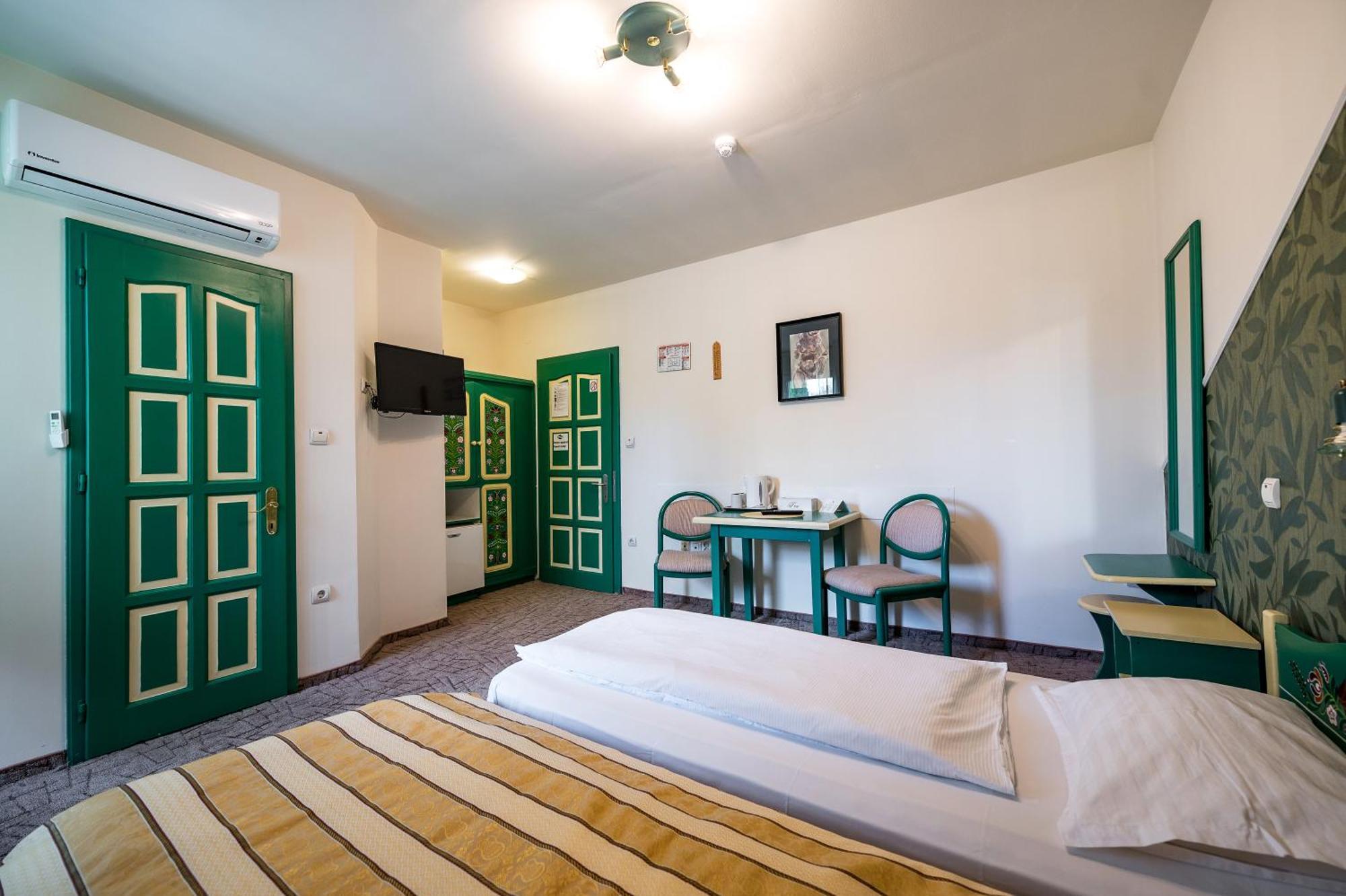 Hotel Sugas Sfântu-Gheorghe Eksteriør bilde