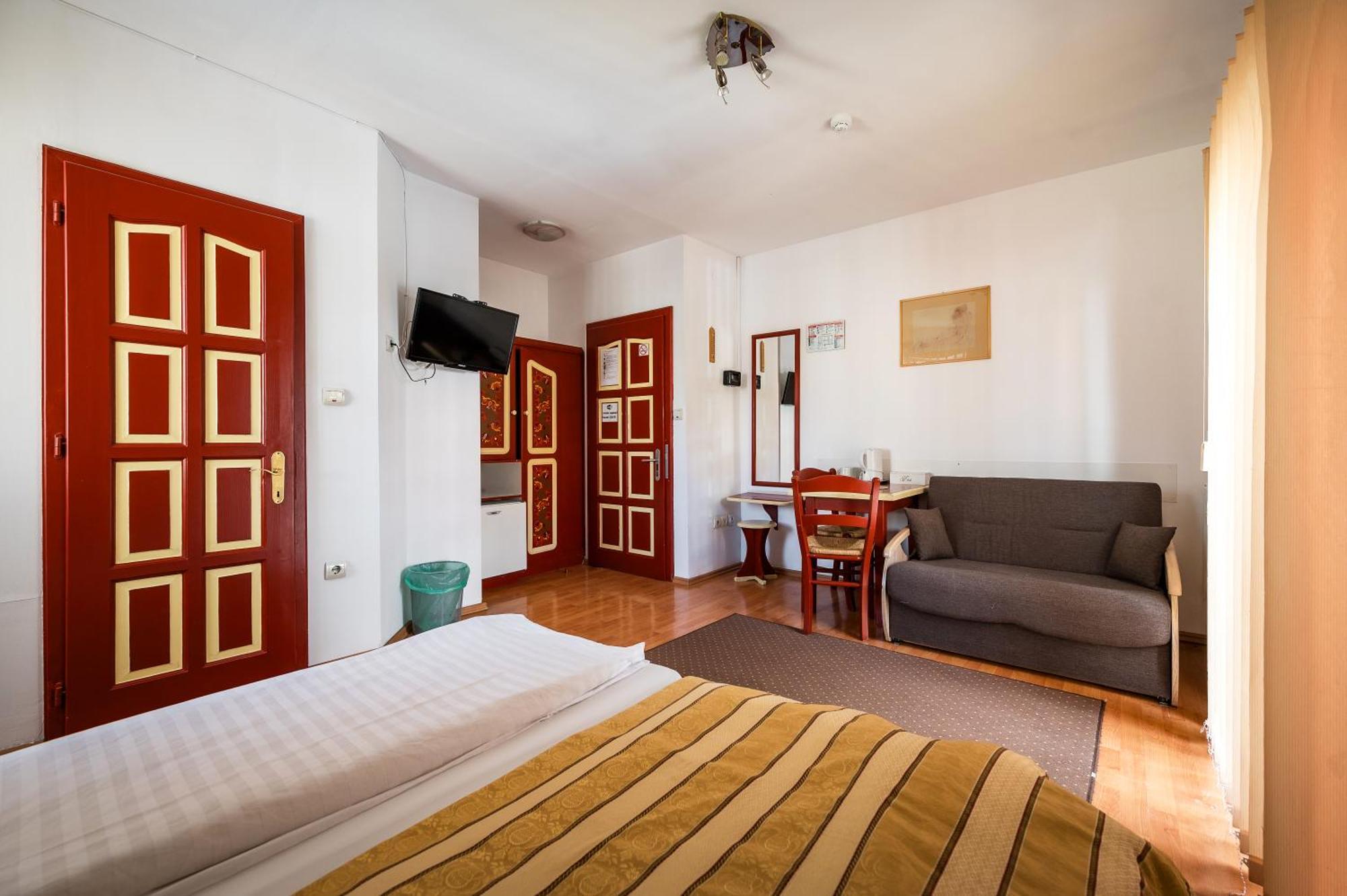 Hotel Sugas Sfântu-Gheorghe Eksteriør bilde