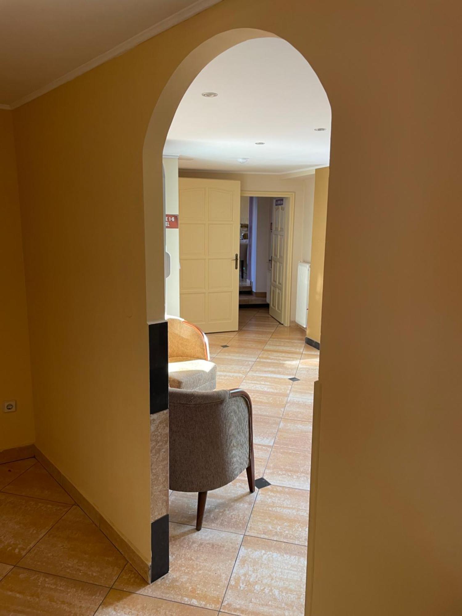Hotel Sugas Sfântu-Gheorghe Eksteriør bilde